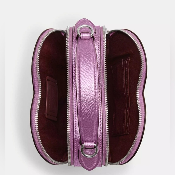 Coach Heart Crossbody - Picture 8 of 13